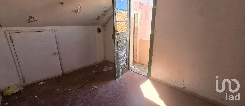 Maison de village T4 à Mafra de 303 m²