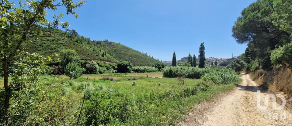 Terrain à Carvoeira de 2 188 m²