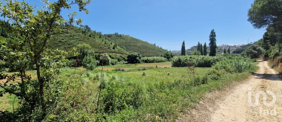 Terrain à Carvoeira de 2 188 m²