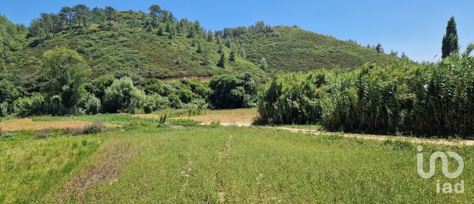 Terrain à Carvoeira de 2 188 m²