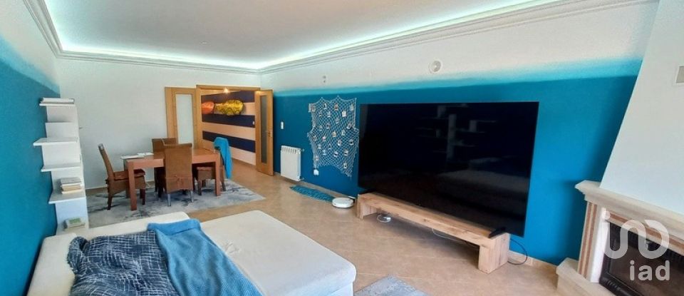 Apartment T2 in Carvoeira of 101 m²