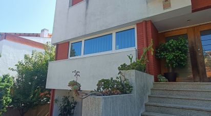 Casa / Villa T4 em Ruivães E Novais de 208 m²