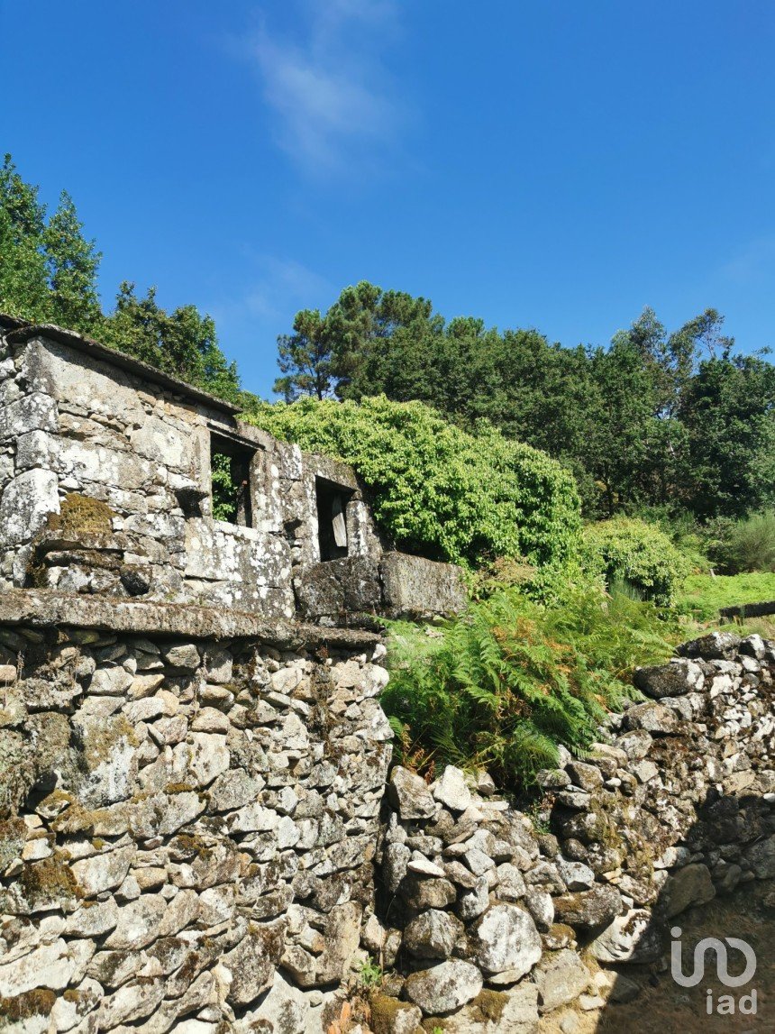 Maison de campagne T0 à Covas de 212 m²