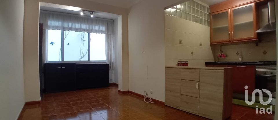 Apartamento T2 em Benfica de 75 m²