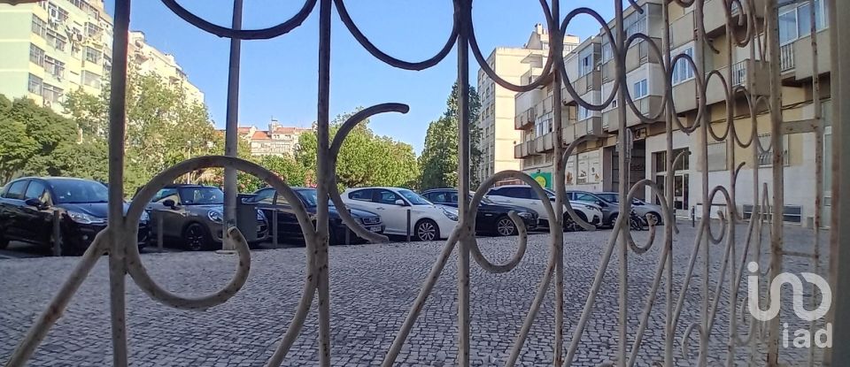 Apartamento T2 em Benfica de 75 m²