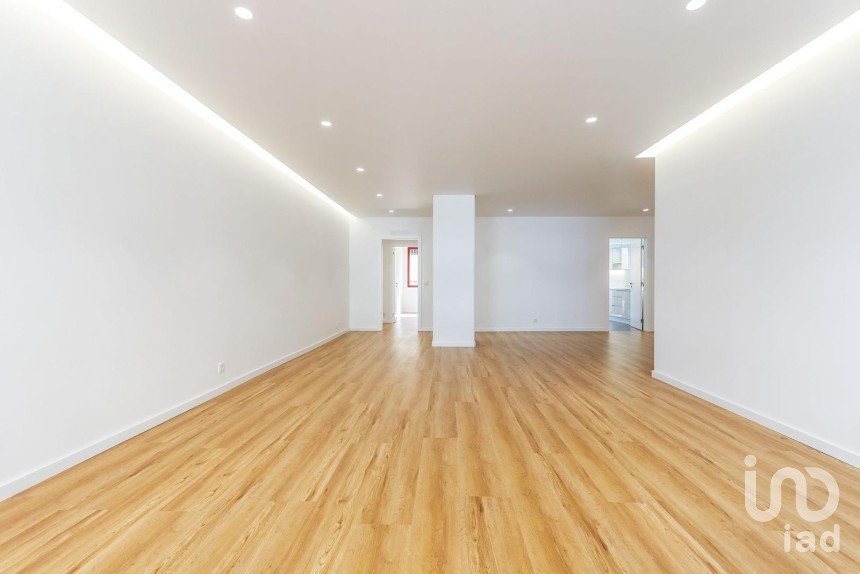 Appartement T3 à Arroios de 160 m²