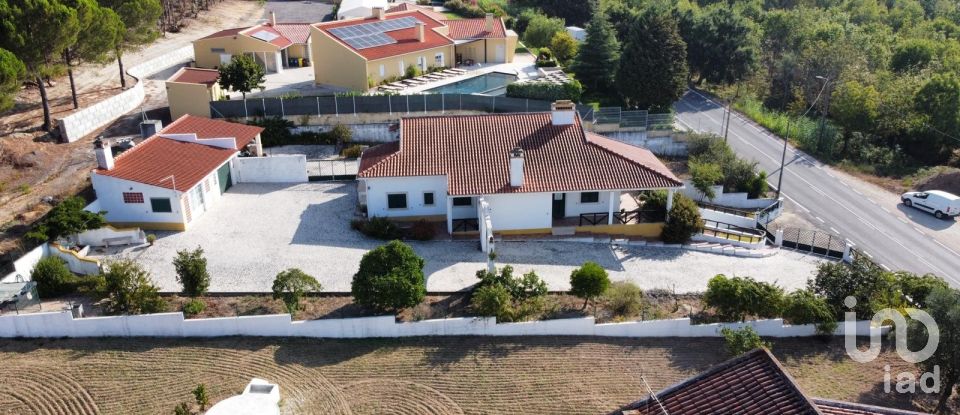 Casa / Villa T5 em Abrã de 154 m²