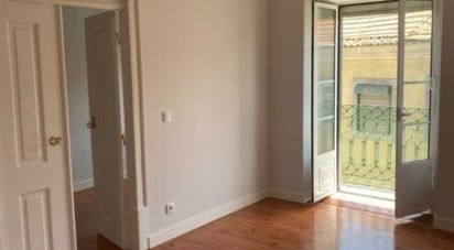 Apartment T2 in Alcântara of 70 m²