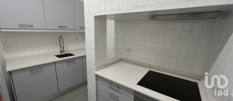 Apartamento T2 em Alcântara de 70 m²