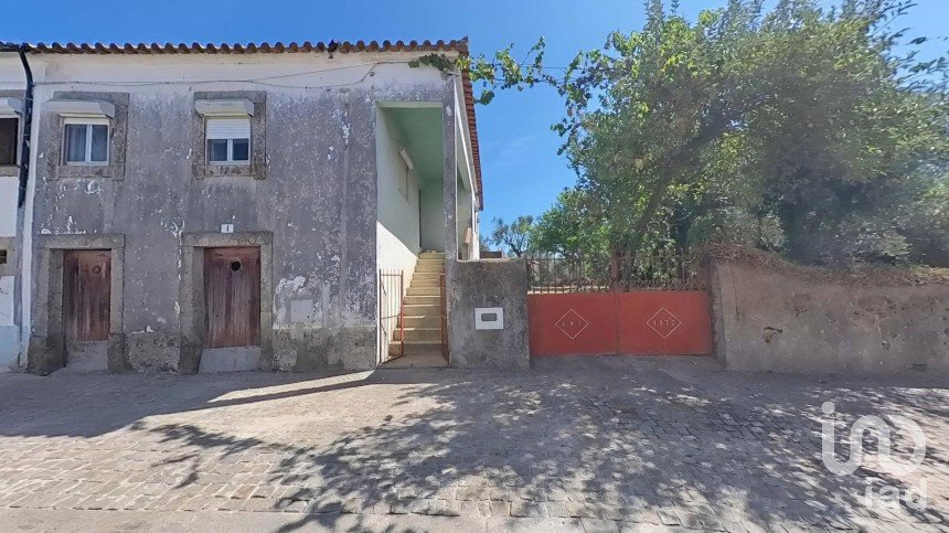 Maison T3 à Pedrógão Grande de 198 m²