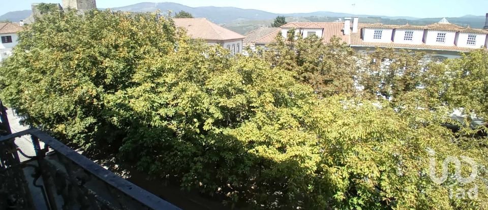 Appartement T4 à Vila e Roussas de 119 m²