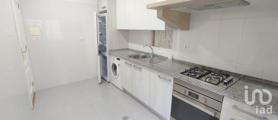 Apartment T2 in Arroios of 60 m²