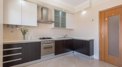 Apartamento T2 em Santa Iria de Azoia, São João da Talha e Bobadela de 80 m²