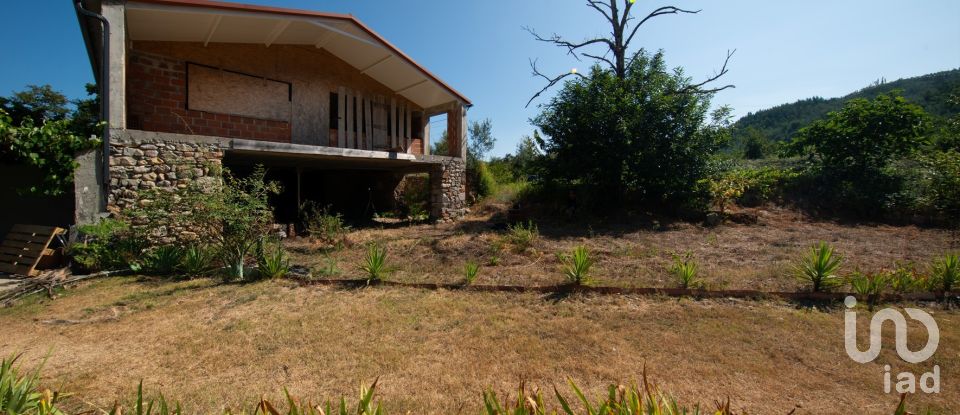 Country house T0 in Vila Nova do Ceira of 260 m²