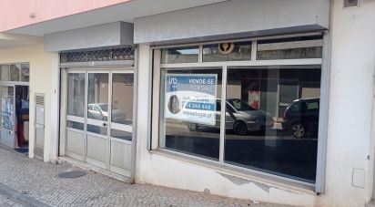 Loja / Estabelecimento Comercial em Cadaval e Pêro Moniz de 142 m²