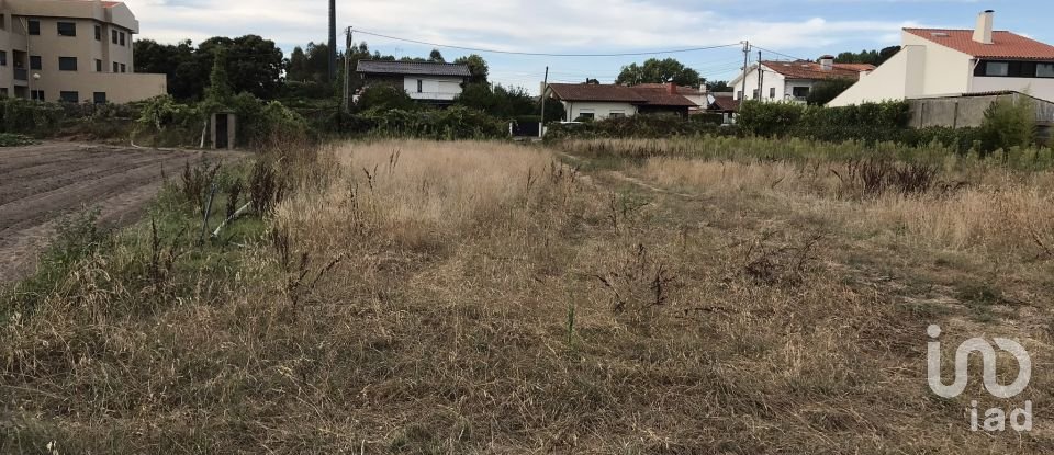 Terrain à bâtir à Ovar, São João, Arada e São Vicente de Pereira Jusã de 2 300 m²