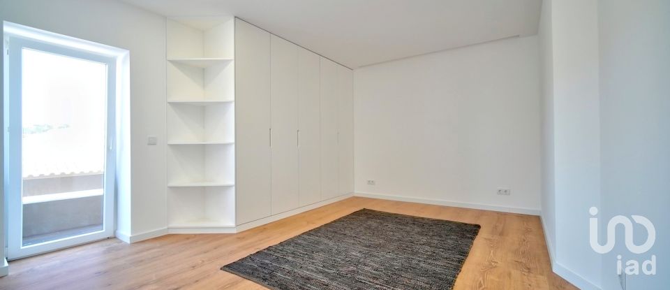 Apartment T2 in Alcabideche of 160 m²