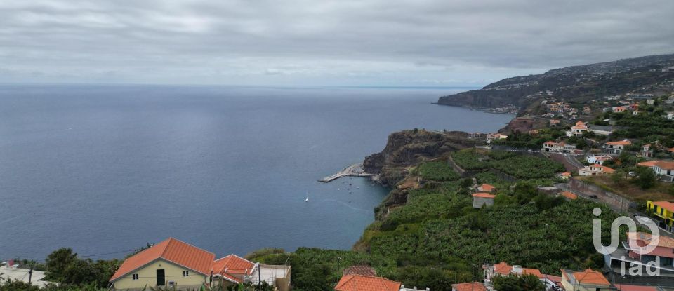 House T4 in Ribeira Brava of 155 m²