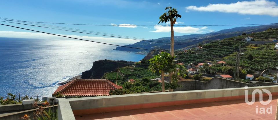 Maison T4 à Ribeira Brava de 155 m²