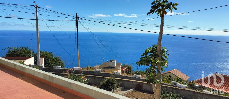 Maison T4 à Ribeira Brava de 155 m²