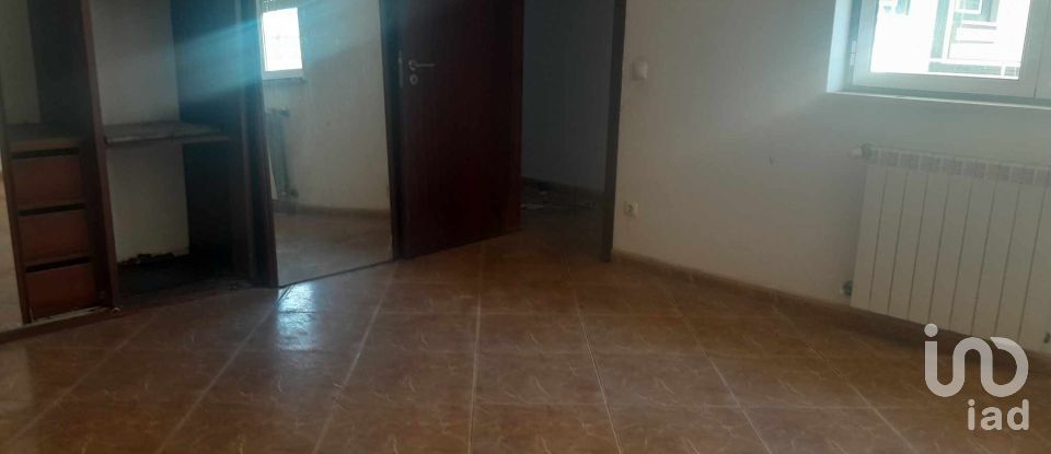 Gîte T4 à Carapinheira de 209 m²