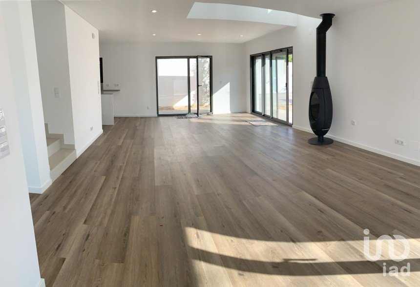 Maison traditionnelle T4 à Amora de 174 m²