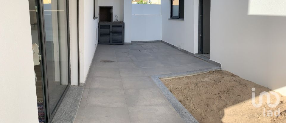 Maison traditionnelle T4 à Amora de 174 m²