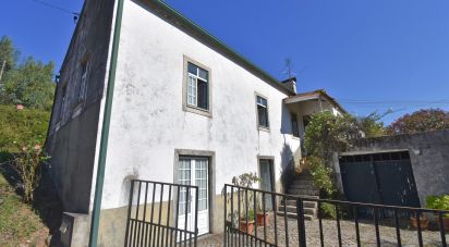 Maison traditionnelle T4 à São Miguel, Santa Eufémia e Rabaçal de 355 m²