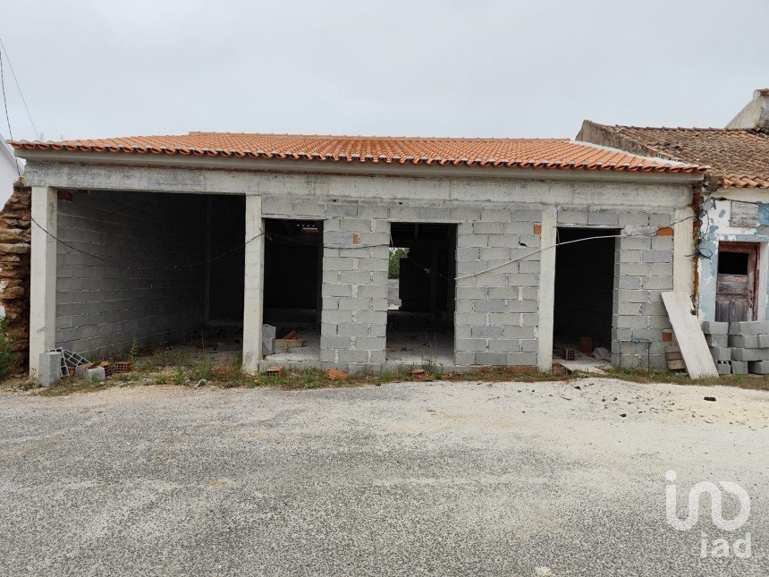 Maison traditionnelle T3 à Lamas e Cercal de 169 m²