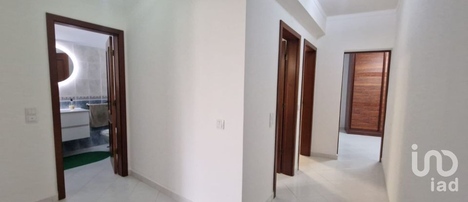 Apartamento T3 em Quelfes de 120 m²