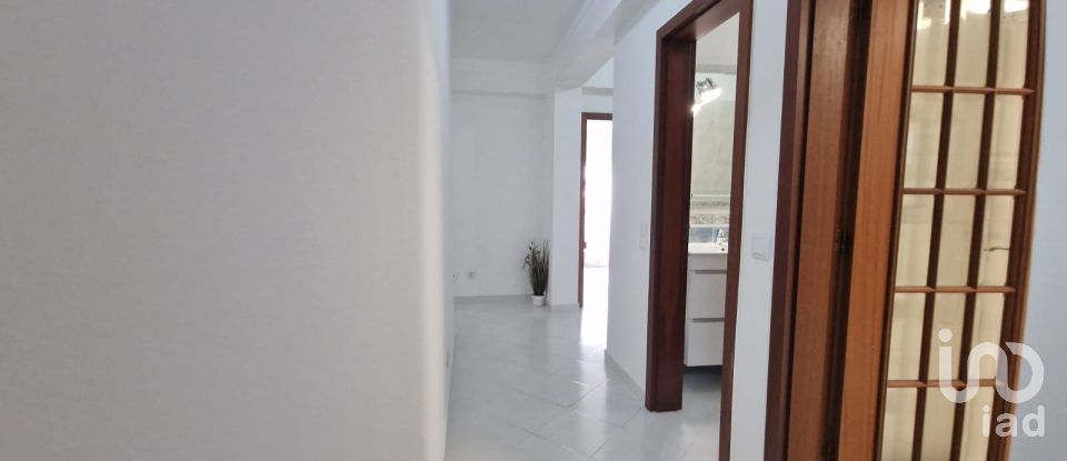 Apartamento T3 em Quelfes de 120 m²