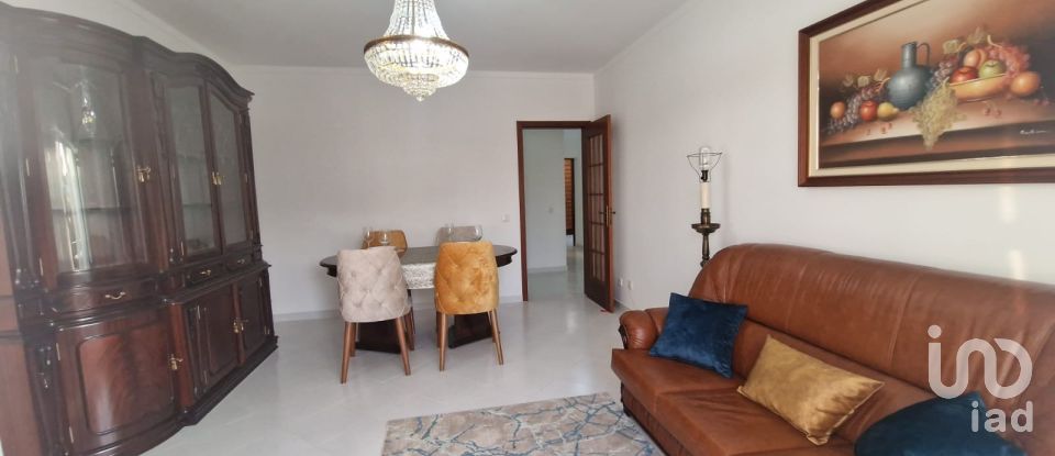 Apartment T3 in Quelfes of 120 m²