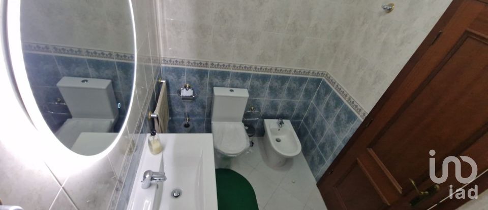 Apartamento T3 em Quelfes de 120 m²