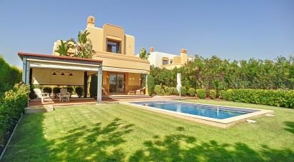 House T4 in Guia of 235 m²