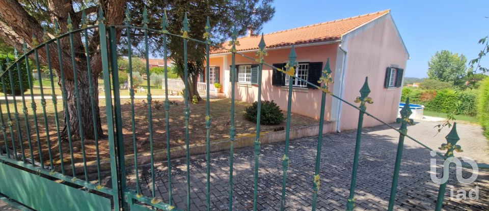 House T4 in Lamas e Cercal of 315 m²