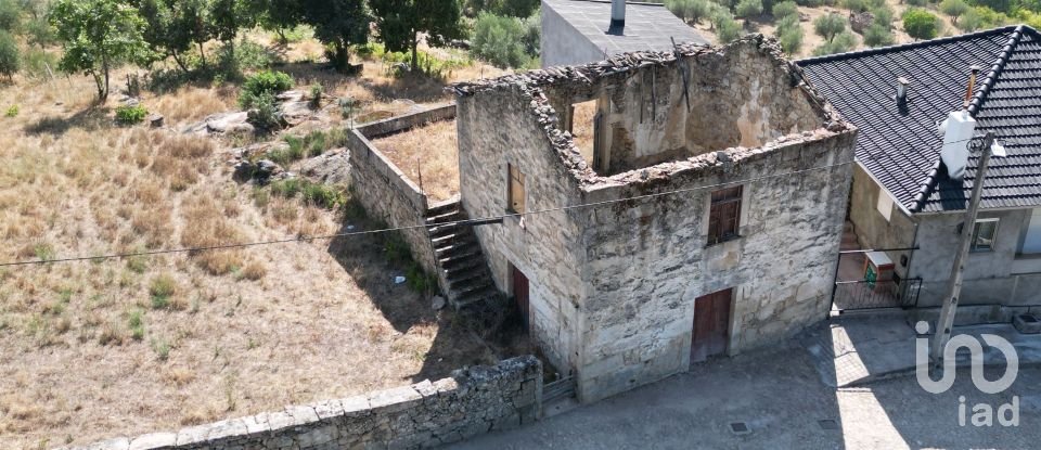 Bâtiment à Longa de 763 m²