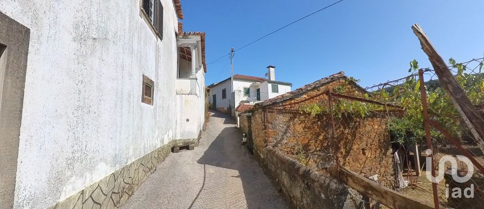 Gîte T4 à Alvares de 280 m²