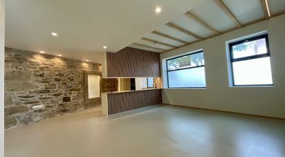 Casa T3 em Arcozelo de 186 m²