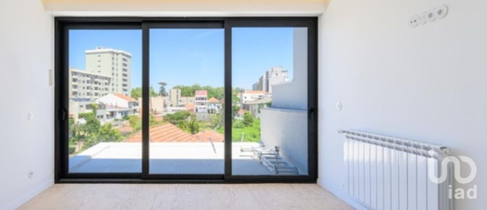 House T4 in Matosinhos e Leça da Palmeira of 273 m²