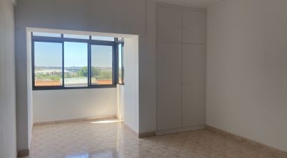 Apartment T2 in Moita of 74 m²