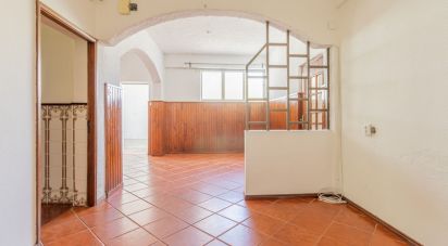 Traditional house T4 in Antuzede e Vil de Matos of 63 m²