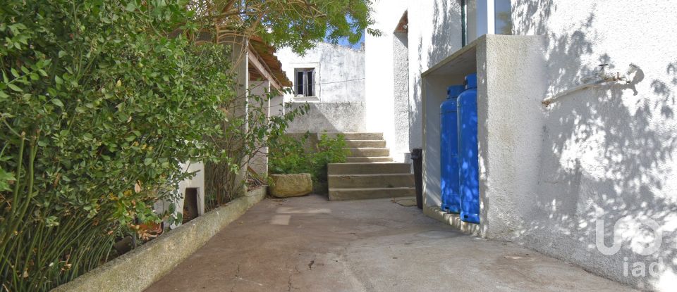 Casa tradicional T4 em São Miguel, Santa Eufémia e Rabaçal de 180 m²