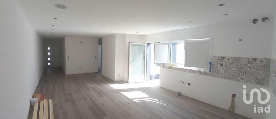 Maison T3 à Abrigada e Cabanas de Torres de 103 m²