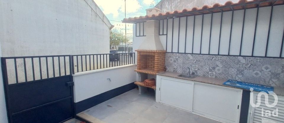 Maison T3 à Abrigada e Cabanas de Torres de 103 m²