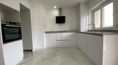 Apartment T3 in Barcelos, Vila Boa e Vila Frescainha (São Martinho e São Pedro) of 105 m²