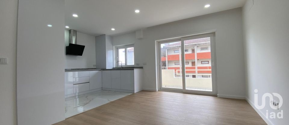 Apartamento T3 em Barcelos, Vila Boa e Vila Frescainha (São Martinho e São Pedro) de 105 m²