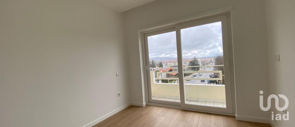 Apartment T3 in Barcelos, Vila Boa e Vila Frescainha (São Martinho e São Pedro) of 105 m²