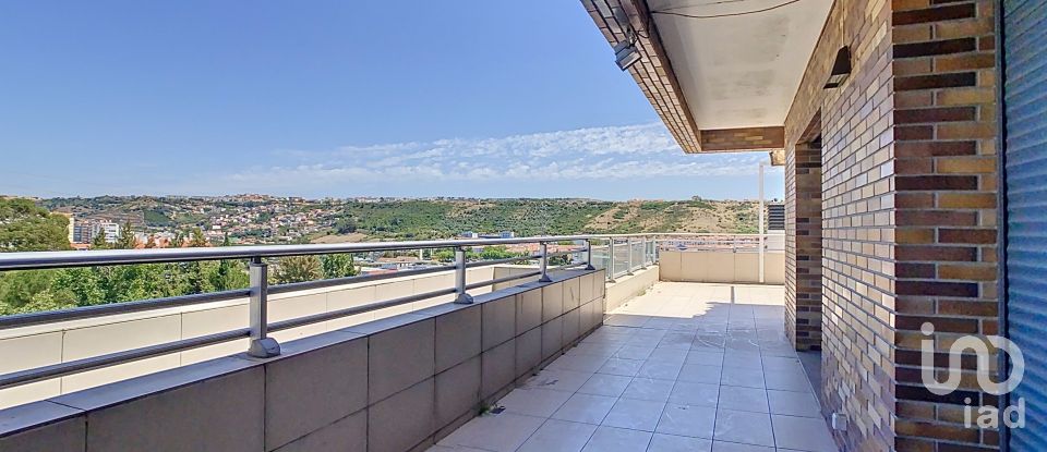 Apartment T3 in Odivelas of 186 m²