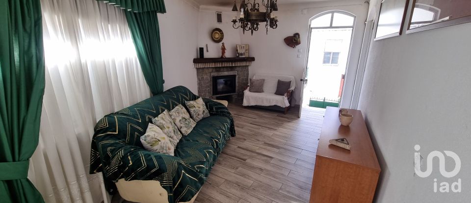 Casa tradicional T4 em Lajeosa do Mondego de 194 m²