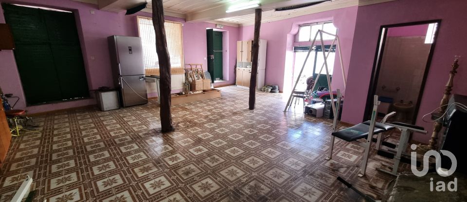 Casa tradicional T4 em Lajeosa do Mondego de 194 m²